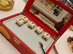 -品海楼·大连海胆锅贴馆(东港店)