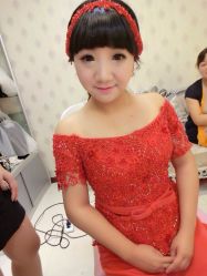 点击看大图 艾米丽新娘造型-艾米丽婚纱礼服