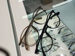 -三叶眼镜城(八佰伴店)