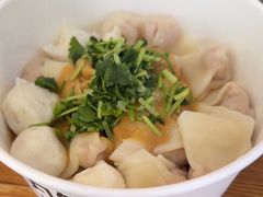 -手劲鱼丸馄饨铺(哈一百店)