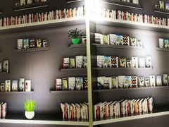 -新华书店(保利水城店)