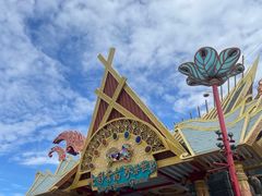 -七彩云南欢乐世界