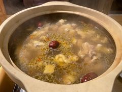 喜滋滋醉鸡煲-邹开喜·炭炉鸡煲·海鲜火锅(虹口足球场店)