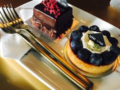 -UNI UNI(环亚凯瑟琳店)