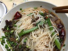 -越洋肖氏老米线(杨家坪店)
