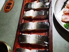 -围炉肉舍•炭烤活鳗•丹东海鲜烤肉(步行街店)