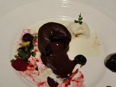 -Mogul Eatery·大亨餐酒馆