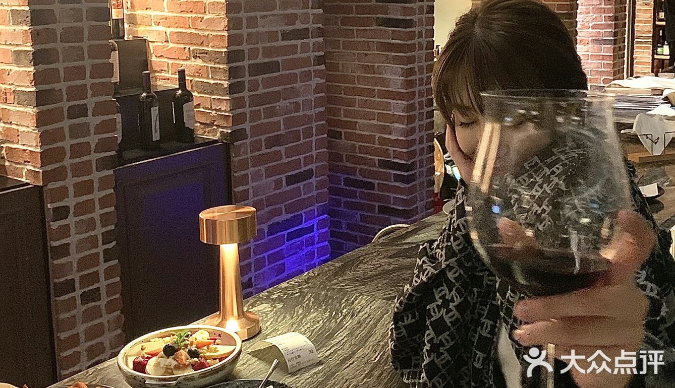 WHY Wine ｜杭州情侣约会浪漫指数