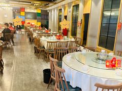 大堂-五七小李子油焖大虾(总店)