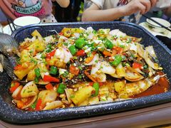 -重庆万州烤鱼(鼎好鱼餐饮临港宝龙店)