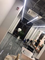 -茶发Salon·烫发染发理发