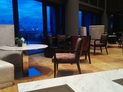 -上海滴水湖皇冠假日酒店