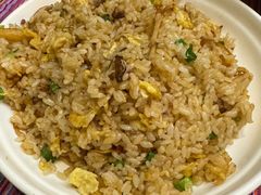 -香巴拉云南餐厅(华莱坞店)