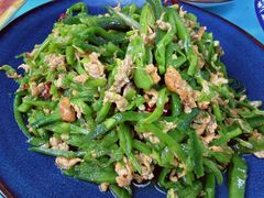 -崴海渔村(虹梅路店)