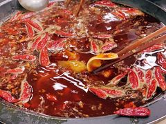 -黄潇洒老火锅(九眼桥宏济巷店)