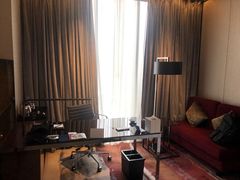 -广州天河希尔顿酒店