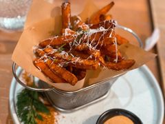 -Mark&Mars Restaurant