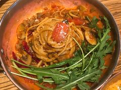 牛肉辣油意面-I HOLIC艾豪丽披萨(KKone店)