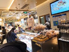 面包甜点陈列柜-山崎面包(静安久光店)