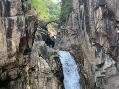 -鄣山大峡谷