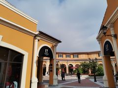 -佛罗伦萨小镇广佛名品奥特莱斯(疏港路店)