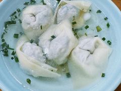 荠菜鲜肉汤馄饨-潘国仙耳光馄饨(黄家阙路店)