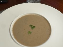 -MONICH牛排融合餐厅(和义大道购物中心店)