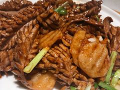 爆炒腰花-闫府私房菜·百年鲁菜(恒隆店)