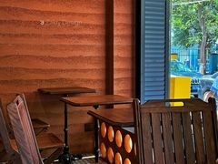 -CowCow其其·牛杂咖啡公司(六运店)