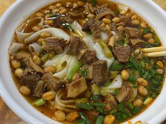 牛腩牛肚宽粉-覃肥叔桂林米粉(粮道街店)