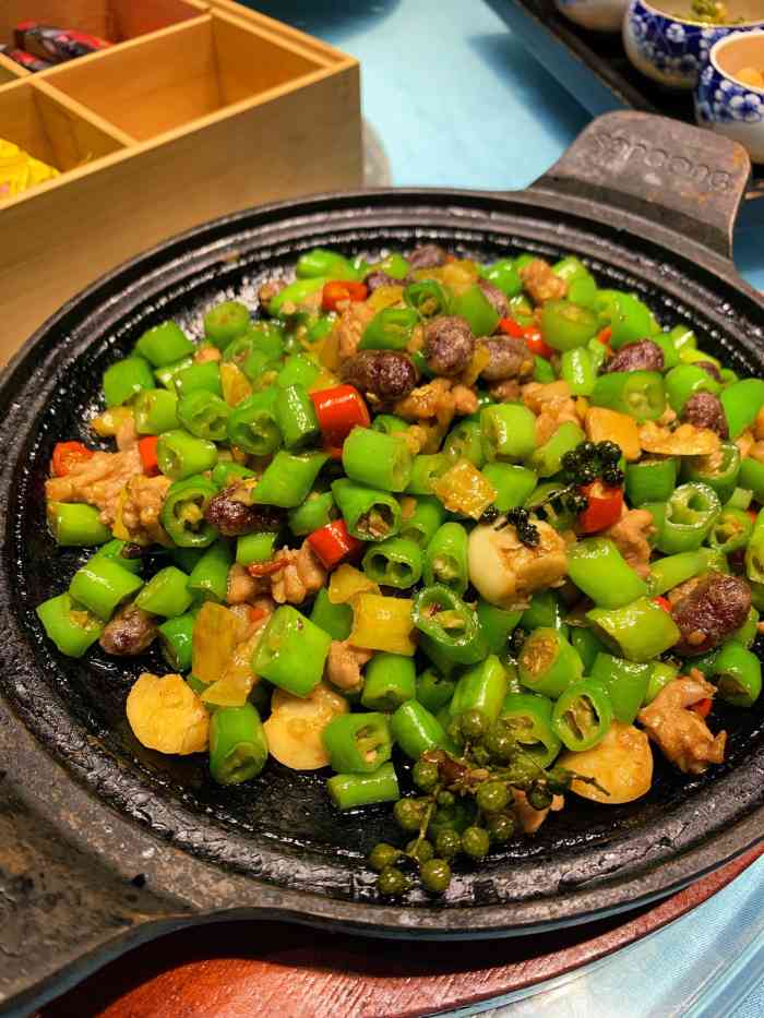 家宴馆(爱融荟城店)-"装修很大气,陪女儿去下面游乐场玩,秒杀到.