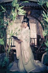-九月鹰飞汉服摄影工作室