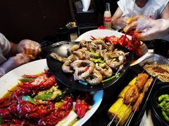 -沪小胖小龙虾(淮海中路旗舰店)