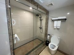 -泊雅酒店公寓(广州琶洲磨碟沙地铁站店)