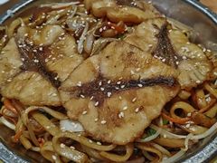 三丝鱼片炒河粉-强记鱼粥(南村店)