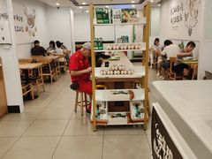 -老乡鸡(亳州路天庆大厦店)