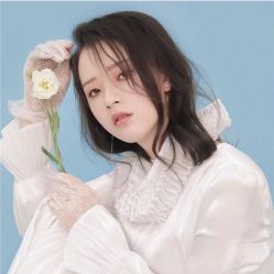 -onlygirl摄影美学馆高端定制(江滩店)