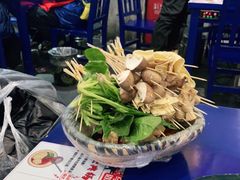 -马路边边串串香(苗栗路店)