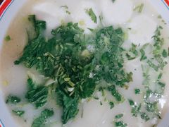 手作鱼圆鱼汤面-面春山·传统老卤面(天隆寺店)