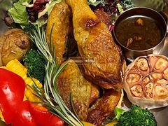 -Mogul Eatery·大亨餐酒馆