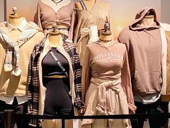 -Hollister(天环广场店)
