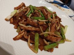 -梅飞酒家(名辉豪庭店)