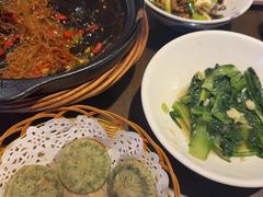 -富正毅三下锅·湘西韵味(天门山索道店)