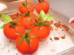 番茄脆菇沙拉-小大董·烤鸭(观景餐厅·南京西路店)