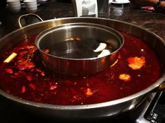 -小天鹅火锅·一线江景洪鼎旗舰店(洪崖洞店)