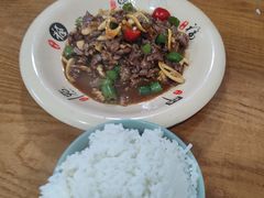 -何永光123鲜牛肉馆(1号店)