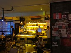 -Mx.cocktail bar