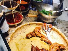 -留夫鸭(巴黎春天宝山店)