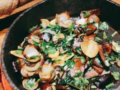 -云海肴·汽锅鸡·云南菜(天山百盛优客店)