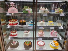 面包甜点陈列柜-Bread Talk 面包新语(荟聚店)